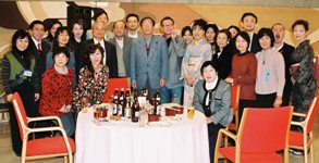 懇親会　講師と一緒に記念撮影